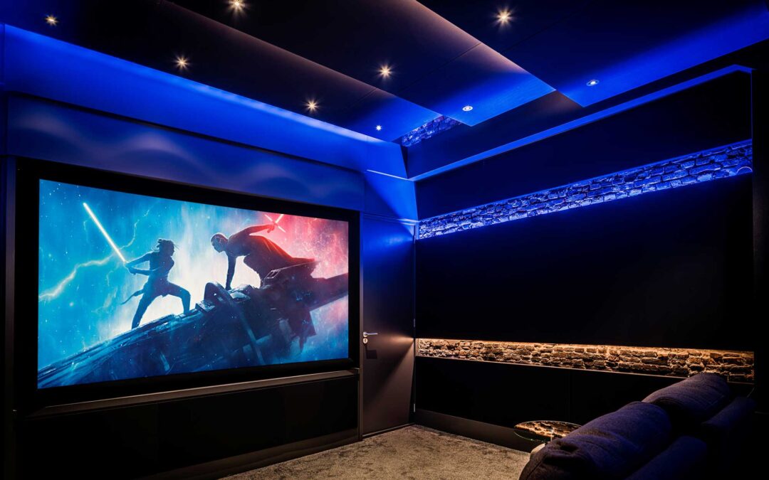 Unieke luxe home cinema in een bijzondere ruimte